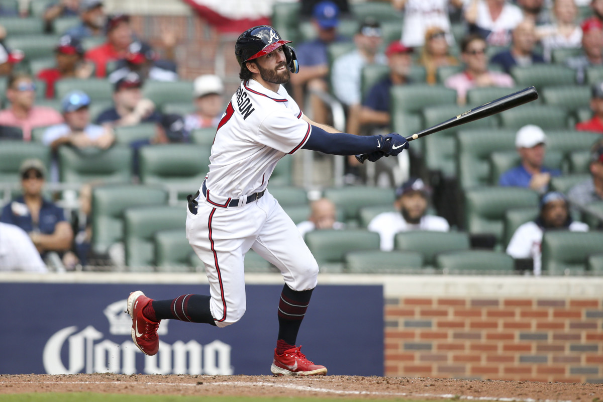 Atlanta shortstop Dansby Swanson watches a ball travel to right field. (2022)